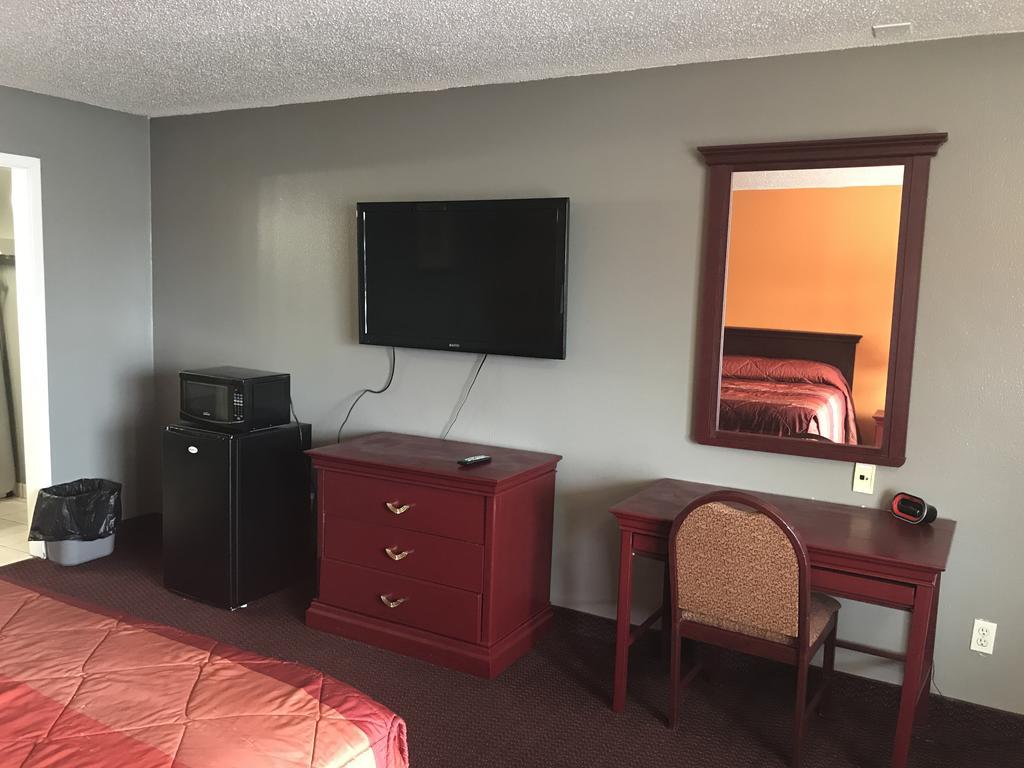Express Inn Bay City Exterior photo